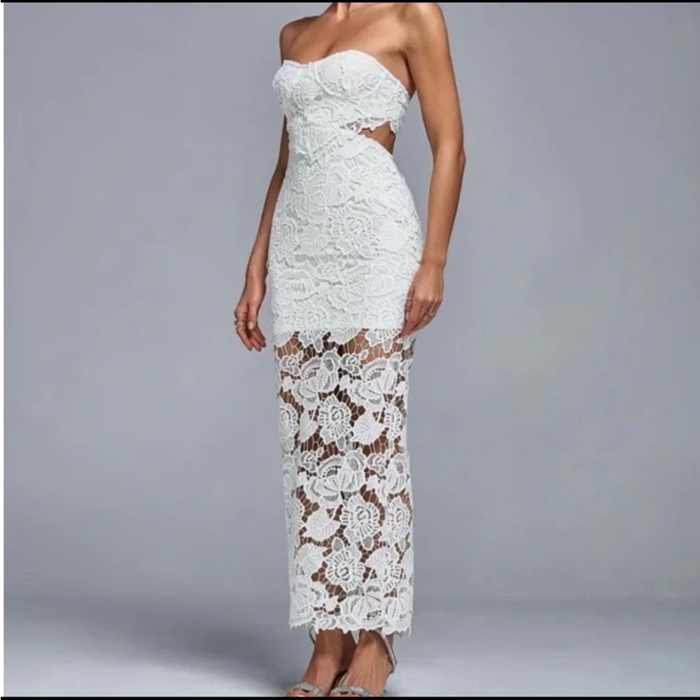 Amable by Mable Lace White Dress - Size Medium - NWT